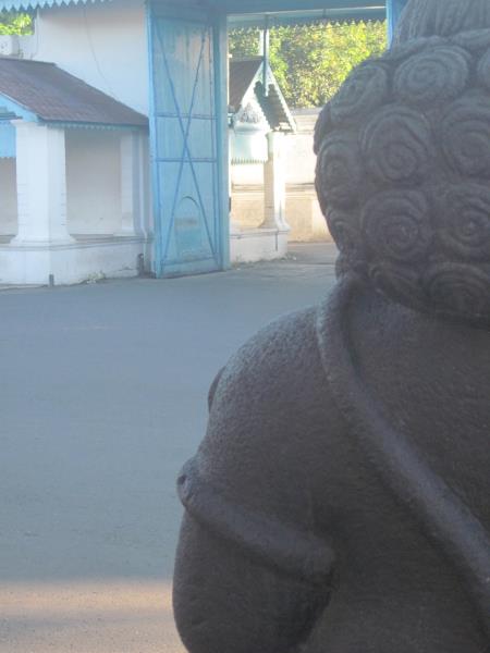 Guardian statue at the entrance of the Kraton